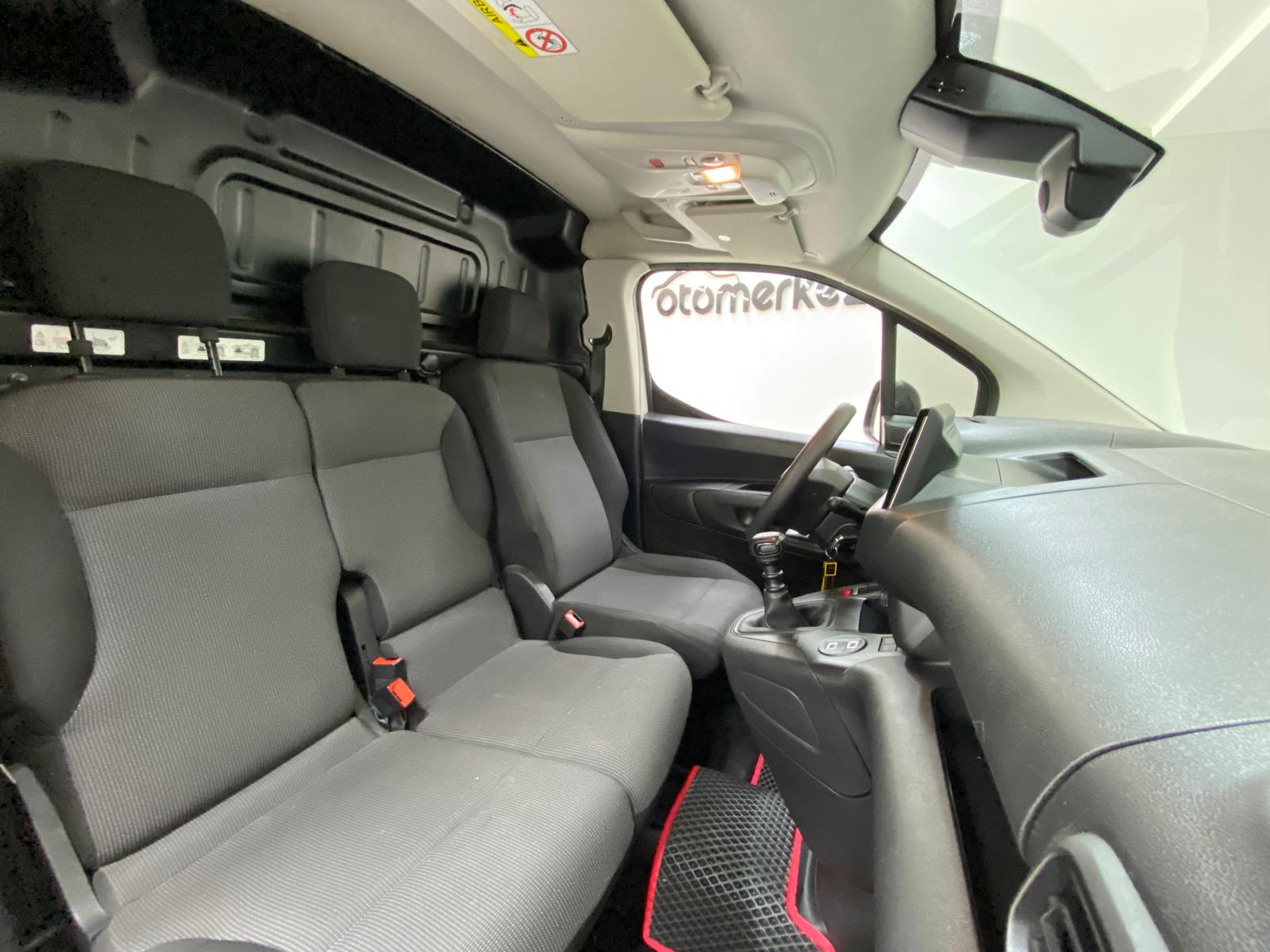 OPEL COMBO 17